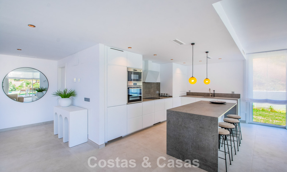 Moderne en instapklare nieuwbouwvilla te koop ten oosten van Marbella centrum 779734