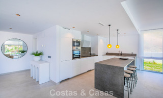 Moderne en instapklare nieuwbouwvilla te koop ten oosten van Marbella centrum 779734 