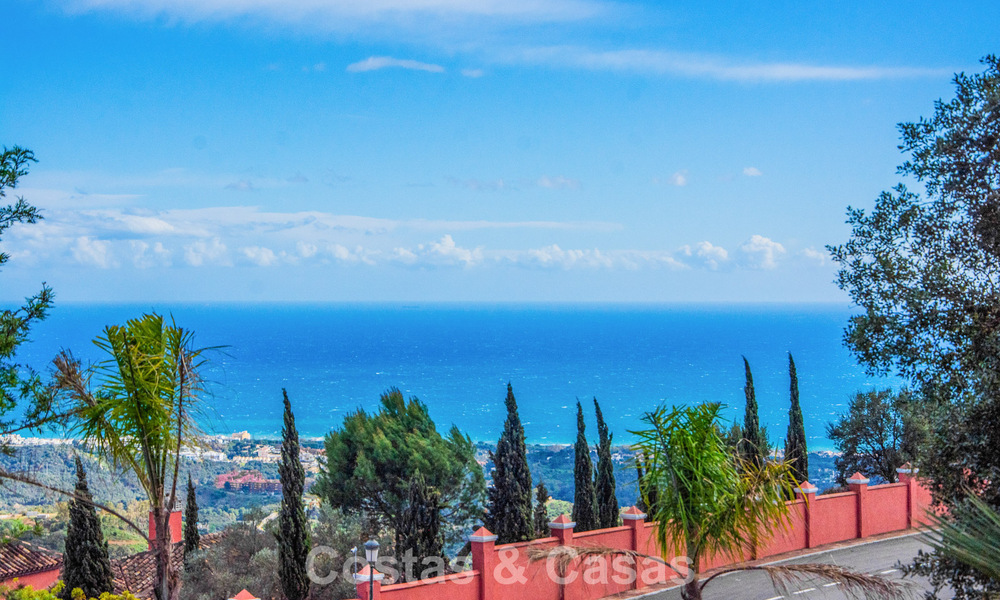3-slaapkamer appartement met adembenemende vergezichten te koop in de heuvels ten oosten van Marbella centrum 779766
