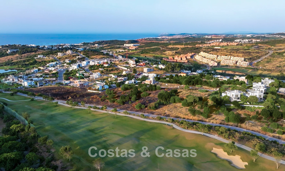 Exclusieve luxevilla te koop in een golfomgeving nabij Estepona centrum 779825