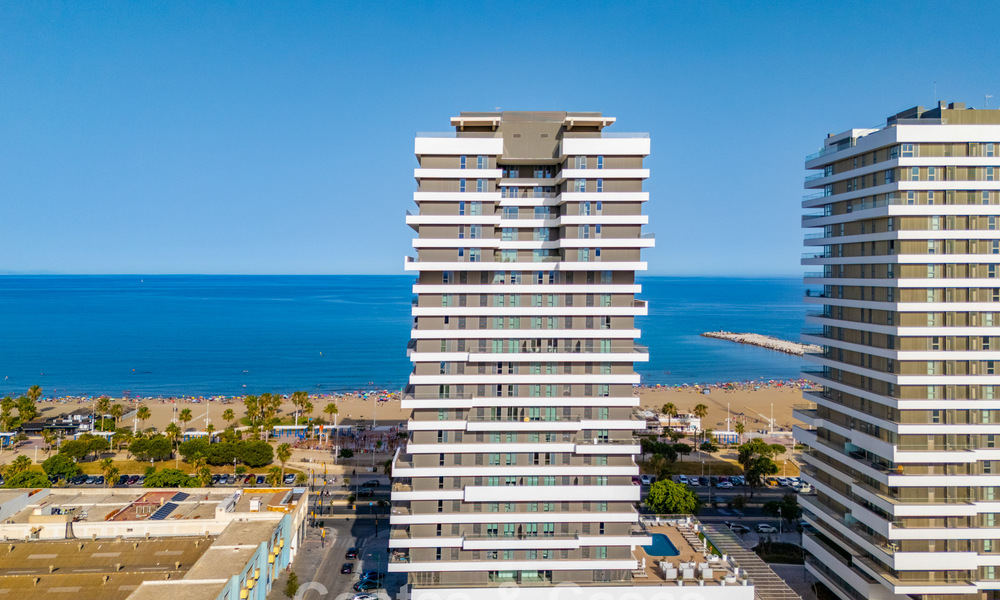 Exclusief, modern appartement met panoramisch zeezicht te koop, direct a/d strandpromenade in Malaga stad 779881