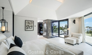 Avant-garde desginervilla met panoramisch zeezicht te koop in een gated community in Benahavis - Marbella 779986 