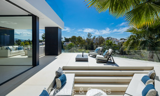 Avant-garde desginervilla met panoramisch zeezicht te koop in een gated community in Benahavis - Marbella 779994 