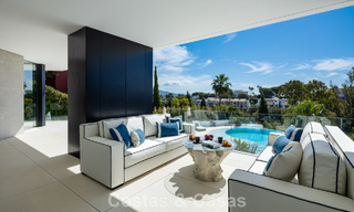 Avant-garde desginervilla met panoramisch zeezicht te koop in een gated community in Benahavis - Marbella 779995 