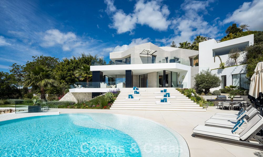 Avant-garde desginervilla met panoramisch zeezicht te koop in een gated community in Benahavis - Marbella 779997