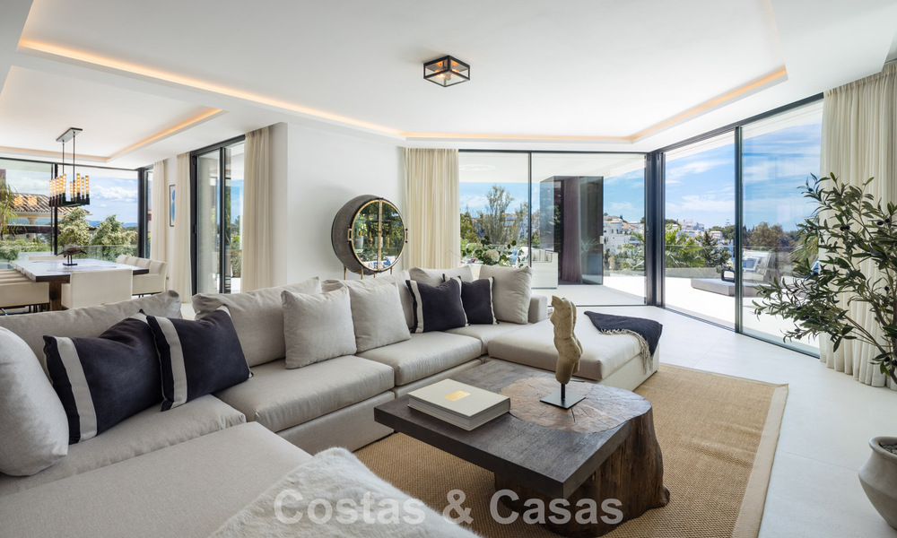 Avant-garde desginervilla met panoramisch zeezicht te koop in een gated community in Benahavis - Marbella 779999