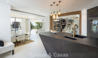 Avant-garde desginervilla met panoramisch zeezicht te koop in een gated community in Benahavis - Marbella 780008 
