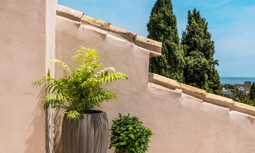 Instapklare luxevilla met Ibiziaanse bouwstijl te koop in een zeer gewilde urbanisatie van Benahavis - Marbella 780026