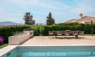 Instapklare luxevilla met Ibiziaanse bouwstijl te koop in een zeer gewilde urbanisatie van Benahavis - Marbella 780029 