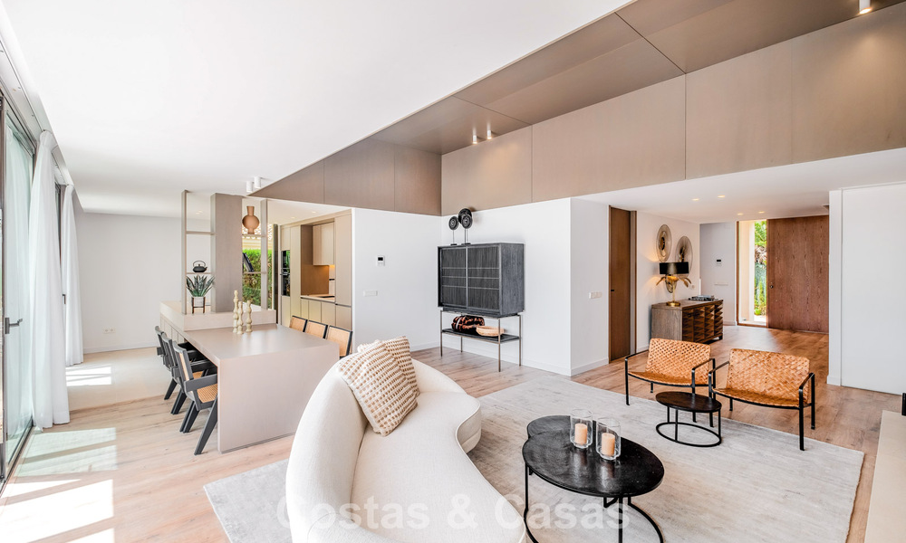 Instapklare luxevilla met Ibiziaanse bouwstijl te koop in een zeer gewilde urbanisatie van Benahavis - Marbella 780038