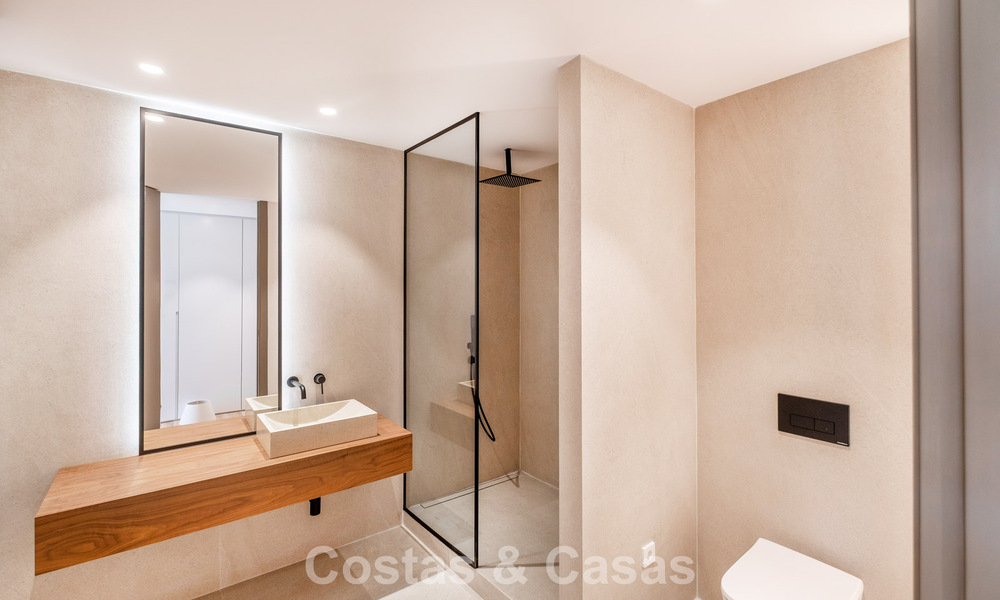 Instapklare luxevilla met Ibiziaanse bouwstijl te koop in een zeer gewilde urbanisatie van Benahavis - Marbella 780043