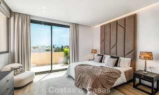 Instapklare luxevilla met Ibiziaanse bouwstijl te koop in een zeer gewilde urbanisatie van Benahavis - Marbella 780047 