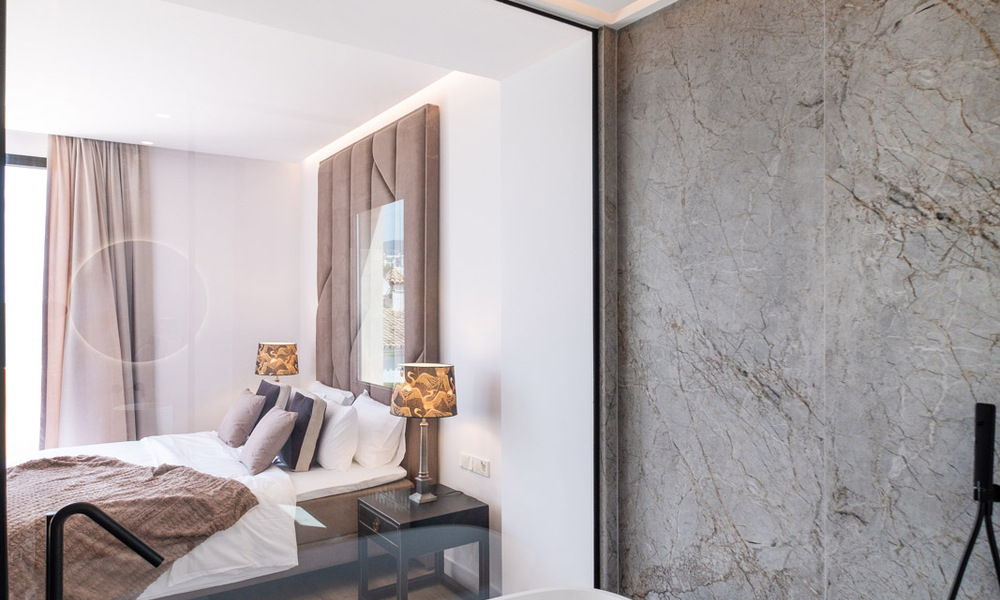 Instapklare luxevilla met Ibiziaanse bouwstijl te koop in een zeer gewilde urbanisatie van Benahavis - Marbella 780053