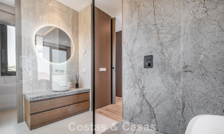 Instapklare luxevilla met Ibiziaanse bouwstijl te koop in een zeer gewilde urbanisatie van Benahavis - Marbella 780054 