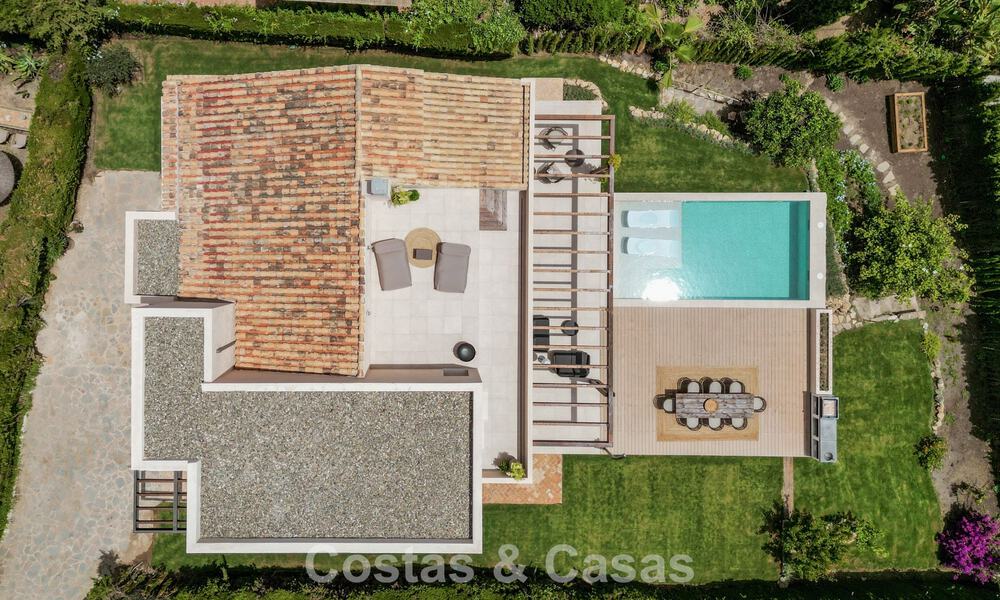 Instapklare luxevilla met Ibiziaanse bouwstijl te koop in een zeer gewilde urbanisatie van Benahavis - Marbella 780055