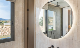 Instapklare luxevilla met Ibiziaanse bouwstijl te koop in een zeer gewilde urbanisatie van Benahavis - Marbella 780056 