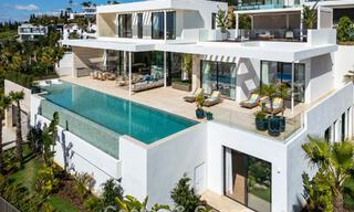 High-end luxevilla met panoramische vergezichten te koop in een golfresort op de Golden Mile in Benahavis - Marbella 780117 