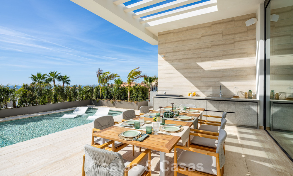 High-end luxevilla met panoramische vergezichten te koop in een golfresort op de Golden Mile in Benahavis - Marbella 780125