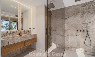 Instapklaar, modernistisch gerenoveerd herenhuis te koop in een gated community in La Quinta, Benahavis - Marbella 780311 
