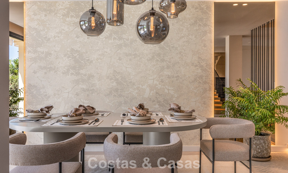 Instapklaar, modernistisch gerenoveerd herenhuis te koop in een gated community in La Quinta, Benahavis - Marbella 780322