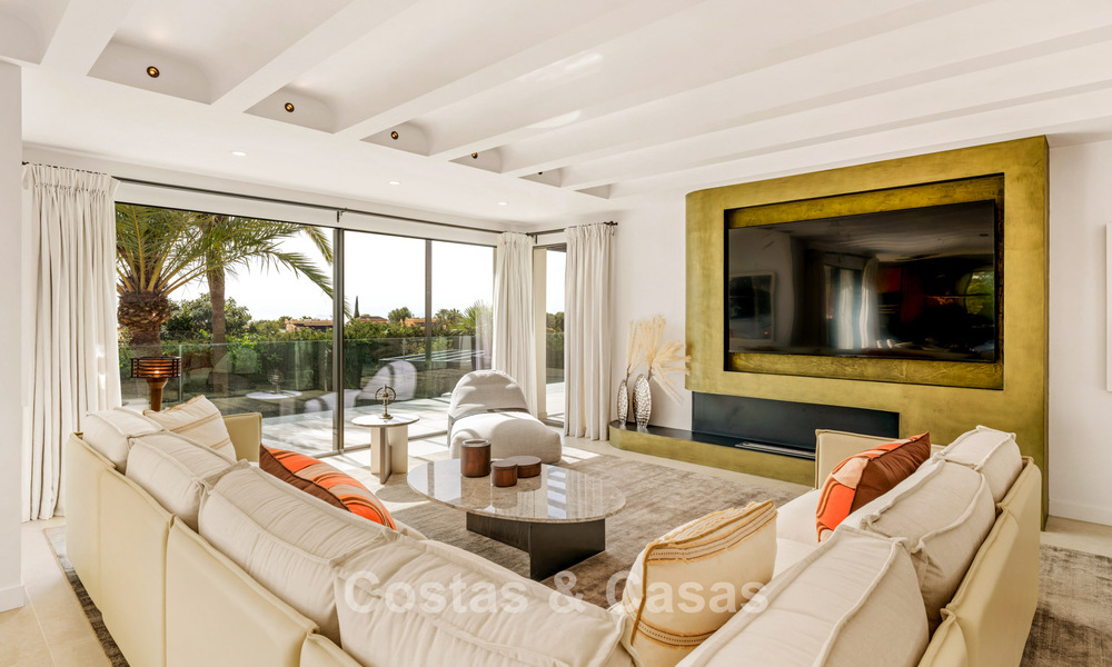 Eigentijdse, mediterrane villa met moderne accenten te koop aan Marbella’s Golden Mile 780415