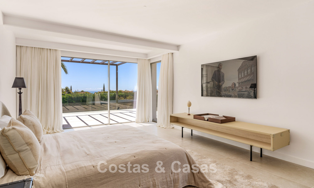 Eigentijdse, mediterrane villa met moderne accenten te koop aan Marbella’s Golden Mile 780419