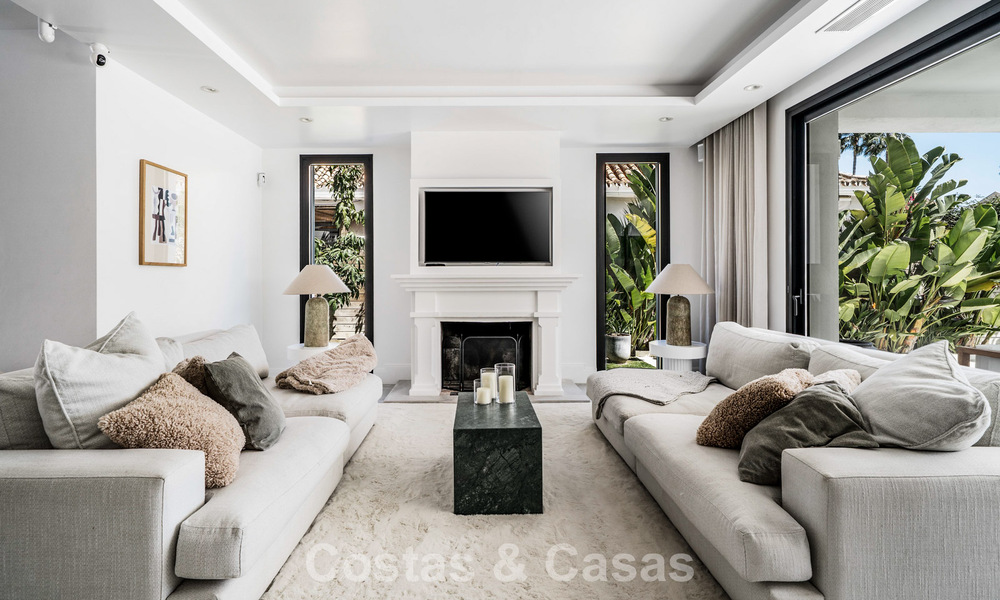 Ruime familievilla met een hedendaagse, Andalusiche charme te koop in Nueva Andalucia’s golfvallei, Marbella 780443