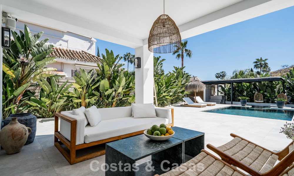Ruime familievilla met een hedendaagse, Andalusiche charme te koop in Nueva Andalucia’s golfvallei, Marbella 780458