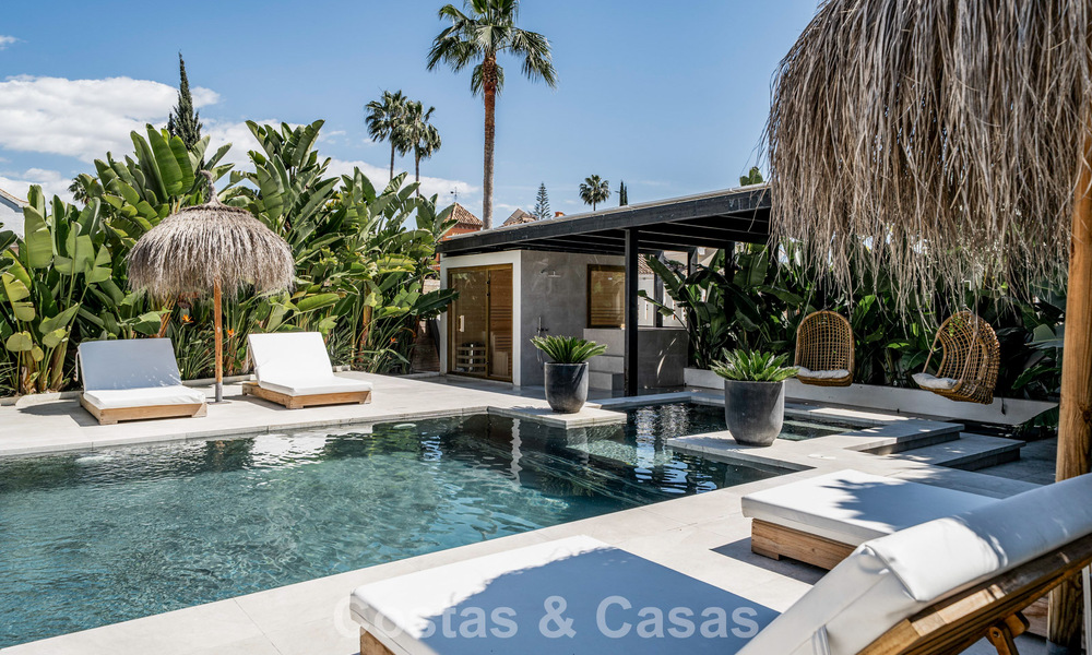 Ruime familievilla met een hedendaagse, Andalusiche charme te koop in Nueva Andalucia’s golfvallei, Marbella 780461