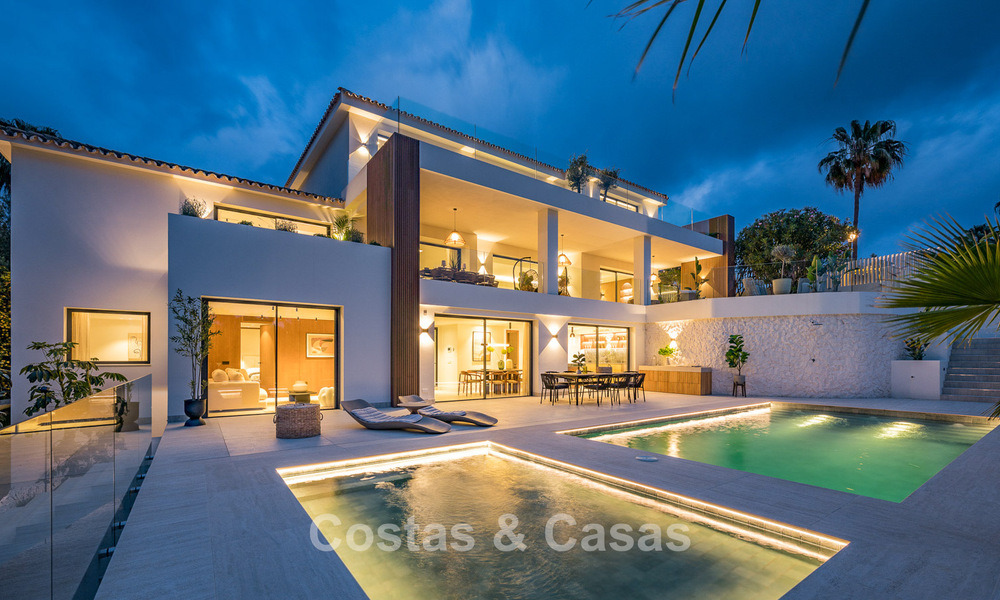 Gloednieuwe, mediterrane luxevilla te koop, dicht bij voorzieningen aan de oostkant van Marbella 780505