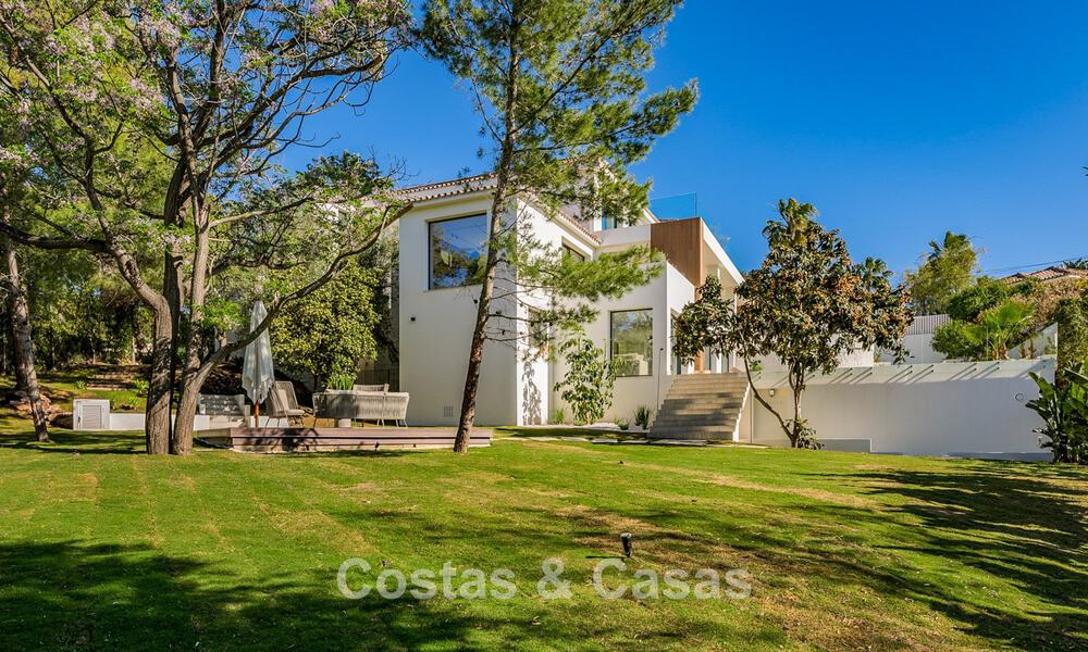Gloednieuwe, mediterrane luxevilla te koop, dicht bij voorzieningen aan de oostkant van Marbella 780520