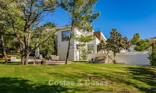 Gloednieuwe, mediterrane luxevilla te koop, dicht bij voorzieningen aan de oostkant van Marbella 780520 