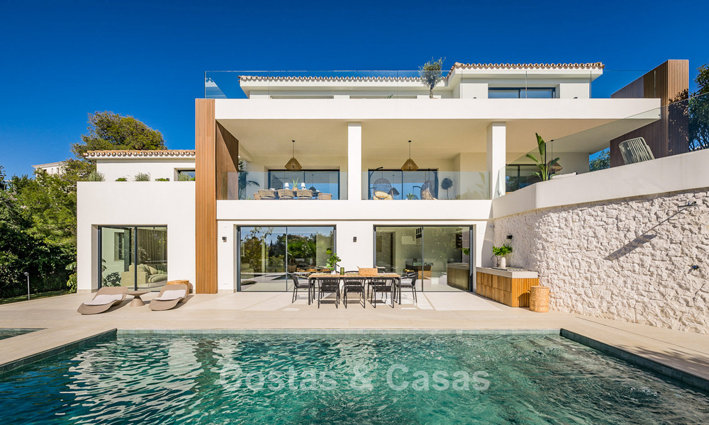 Gloednieuwe, mediterrane luxevilla te koop, dicht bij voorzieningen aan de oostkant van Marbella 780522