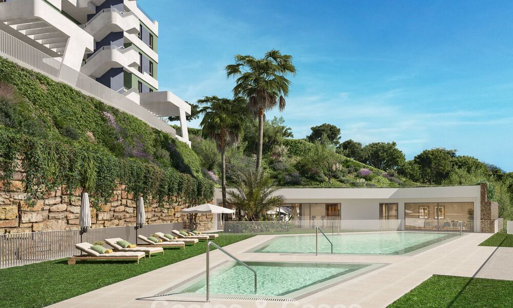 Off-plan, eerstelijnsgolf appartementen met zeezicht te koop in een luxe resort in Mijas, Costa del Sol 780597