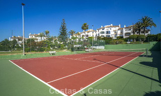 Gerenoveerd 3-slaapkamer tuinappartement op loopafstand van Puerto Banus in Nueva Andalucia, Marbella 780708 