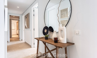 Superieur tuinappartement met panoramisch zeezicht te koop in La Quinta, Marbella - Benahavis 780719 