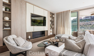 Superieur tuinappartement met panoramisch zeezicht te koop in La Quinta, Marbella - Benahavis 780723 