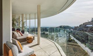 Superieur tuinappartement met panoramisch zeezicht te koop in La Quinta, Marbella - Benahavis 780731 