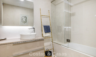 Luxueus, modern appartement met zeezicht te koop direct aan het strand in Estepona, Costa del Sol 780789 