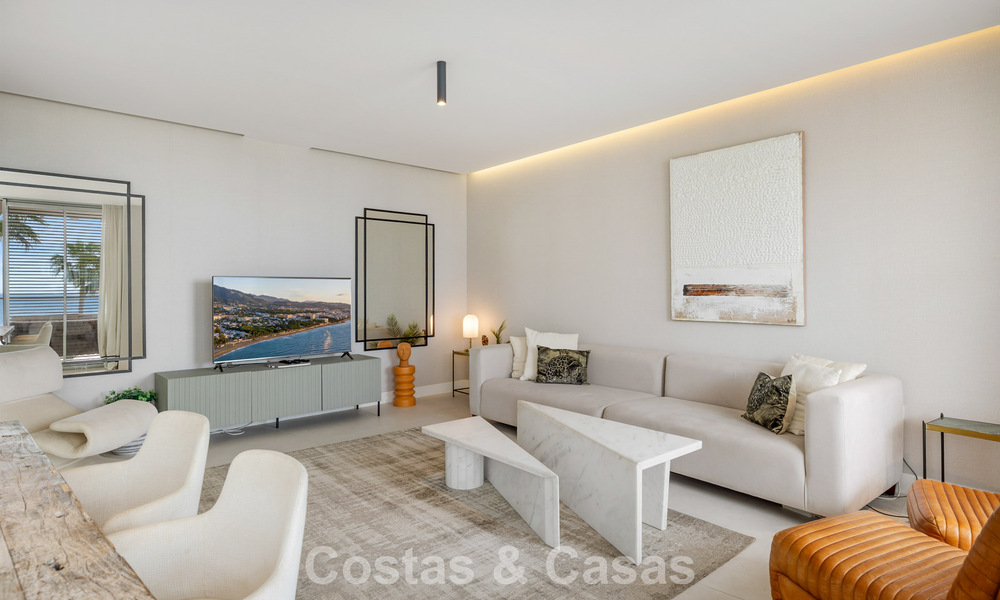 Luxueus, modern appartement met zeezicht te koop direct aan het strand in Estepona, Costa del Sol 780799