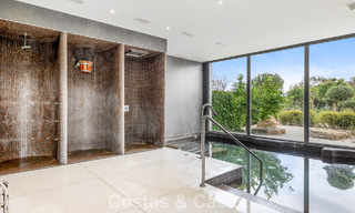 Luxueus, modern appartement met zeezicht te koop direct aan het strand in Estepona, Costa del Sol 780808 