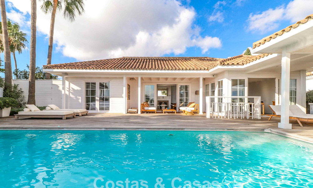 Instapklare, mediterrane gelijkvloerse villa te koop, in een golfomgeving van Benahavis - Marbella 780811