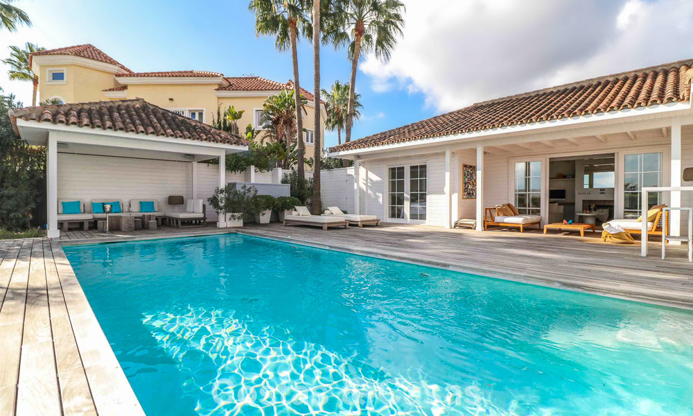Instapklare, mediterrane gelijkvloerse villa te koop, in een golfomgeving van Benahavis - Marbella 780830