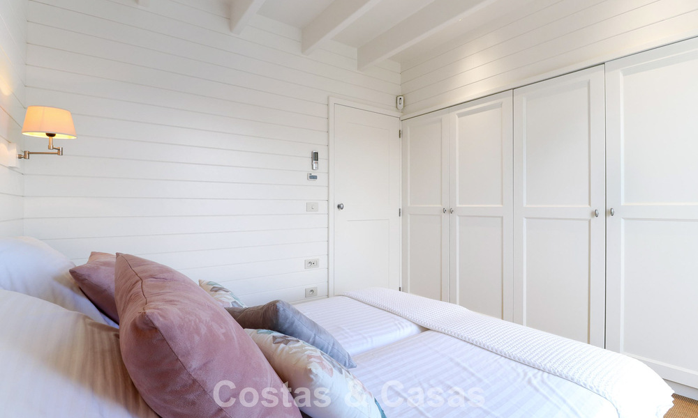 Instapklare, mediterrane gelijkvloerse villa te koop, in een golfomgeving van Benahavis - Marbella 780836