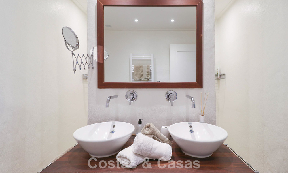 Instapklare, mediterrane gelijkvloerse villa te koop, in een golfomgeving van Benahavis - Marbella 780838