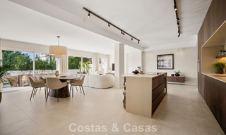 Charmant gerenoveerd townhouse te koop in de populaire golfenclave Aloha Golf, in Nueva Andalucia, Marbella 780854 