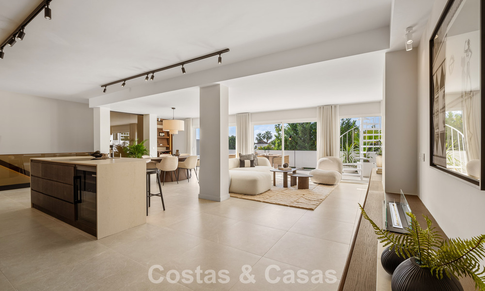 Charmant gerenoveerd townhouse te koop in de populaire golfenclave Aloha Golf, in Nueva Andalucia, Marbella 780857
