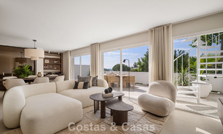 Charmant gerenoveerd townhouse te koop in de populaire golfenclave Aloha Golf, in Nueva Andalucia, Marbella 780860 
