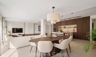Charmant gerenoveerd townhouse te koop in de populaire golfenclave Aloha Golf, in Nueva Andalucia, Marbella 780862 
