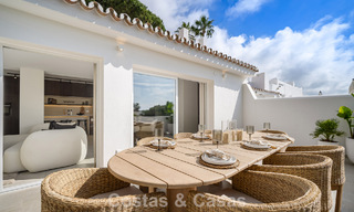 Charmant gerenoveerd townhouse te koop in de populaire golfenclave Aloha Golf, in Nueva Andalucia, Marbella 780866 